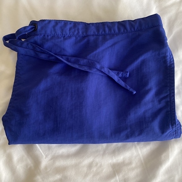 LL Bean Cobalt Blue Nylon Quick Drying Drawstring Waist Shorts Size LARGE - Picture 6 of 6